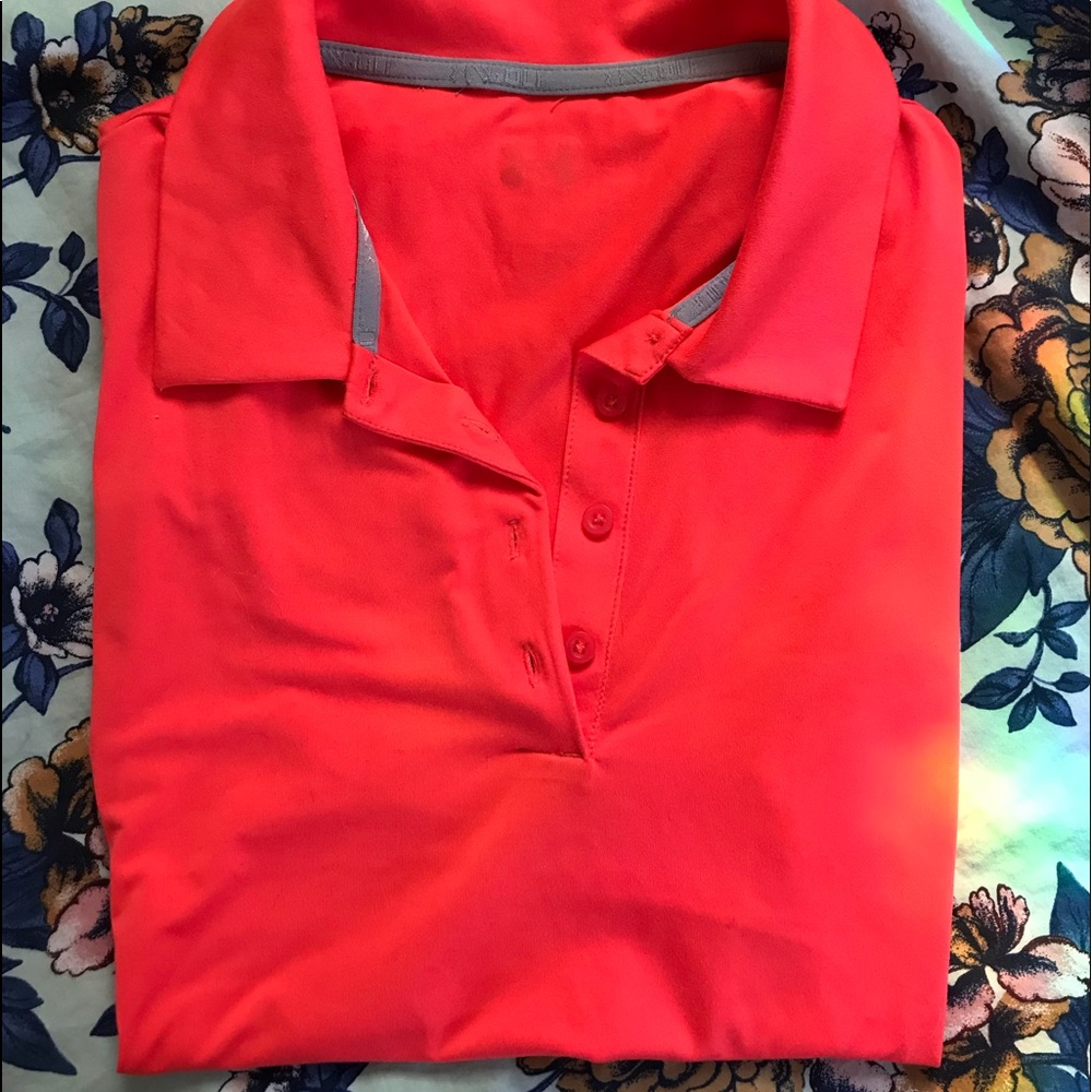 under armor women’s golf shirt sleeveless